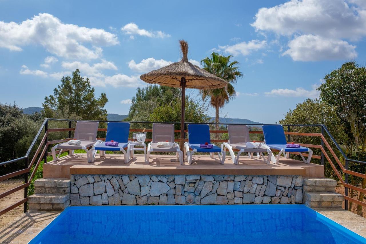 Son Vorera, Situada En Colina, Con Piscina. Casa de Férias *