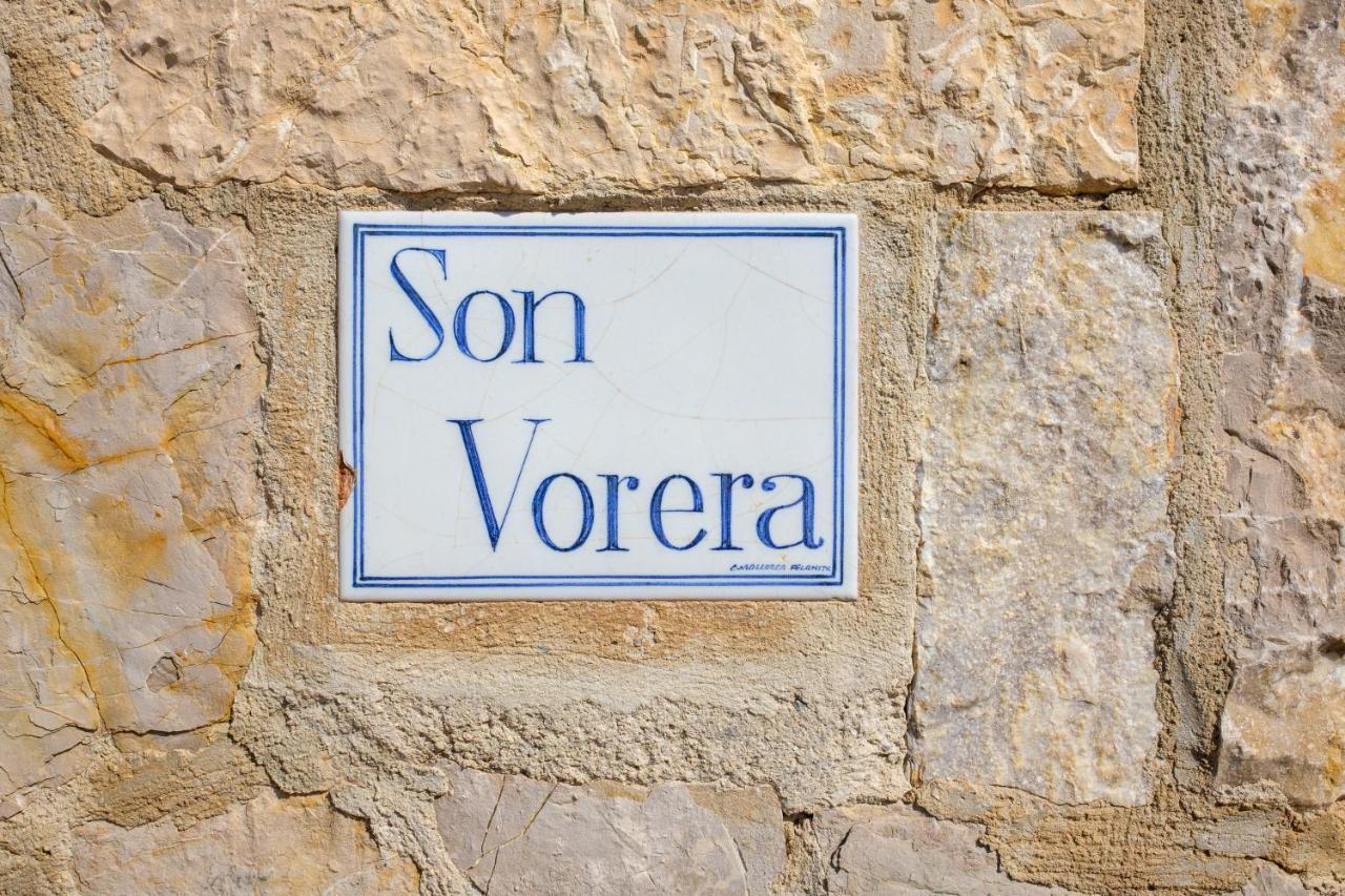 Son Vorera, Situada En Colina, Con Piscina. Casa de Férias